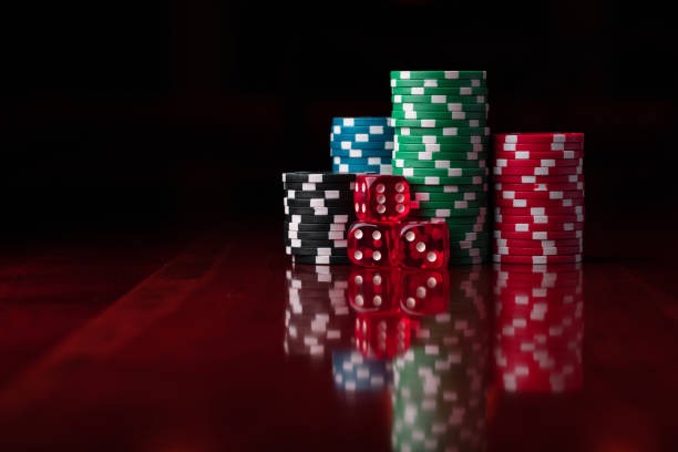 cinta slot mobile app interface showing football betting markets and live-dealer tables